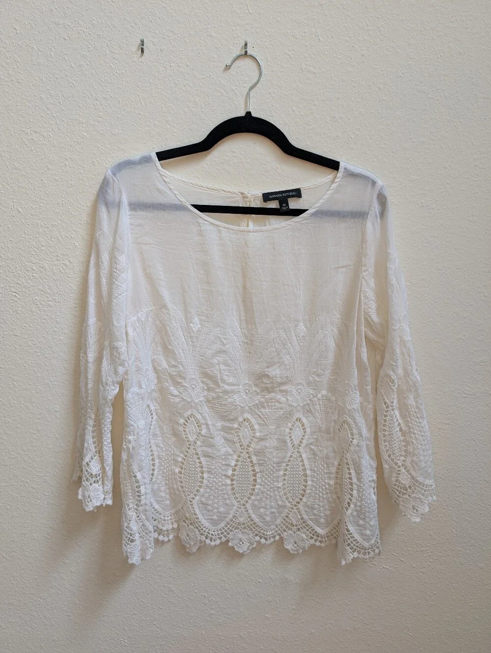 ❌SOLD❌ Banana Republic Silk Eyelet Lace Blouse